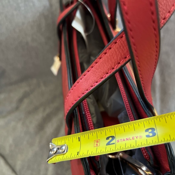 Red Handbag - Picture 12 of 16